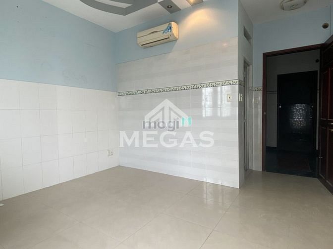 Hình ảnh Phòng Ban Công Rộng Rãi Thoáng Mát