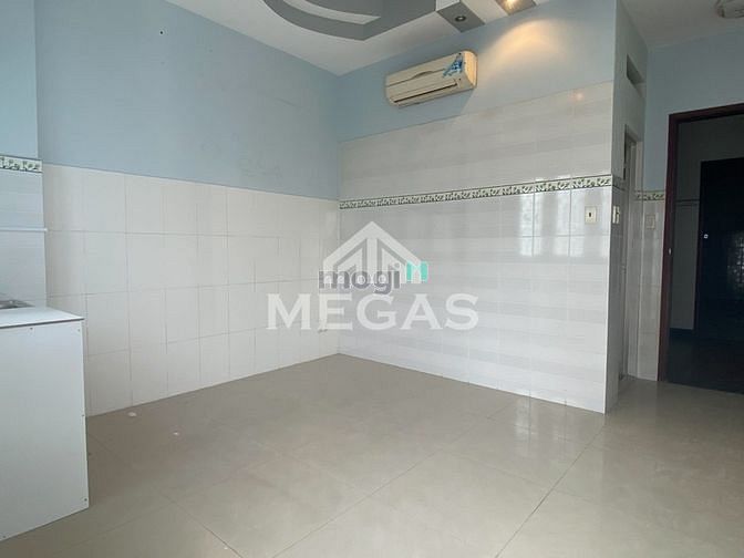 Hình ảnh Phòng Ban Công Rộng Rãi Thoáng Mát