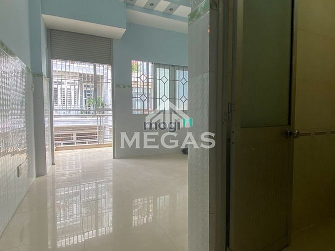 Hình ảnh Phòng Ban Công Rộng Rãi Thoáng Mát
