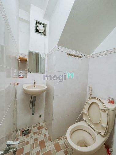 Hình ảnh Cho thuê nhà nguyên căn 5pn Lê Văn Sỹ, Tân Bình