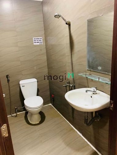 Hình ảnh Ban Công Giếng Trời Có Máy Lạnh Tân Quý - Tân Phú