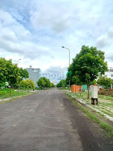 Hình ảnh Sang lô đất đường Liên Phường, Phước Long B, quận 9, DT 90m2. 2 tỷ350.