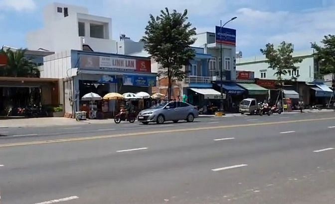 Hình ảnh Sang Gấp Lô Góc 2 MT 668m2 Đường Lớn ,Dân Đông. Gía 1ty2.