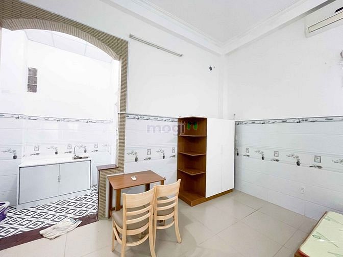 Hình ảnh Nhà mới xây full nội thất có thang máy vào ở ngay