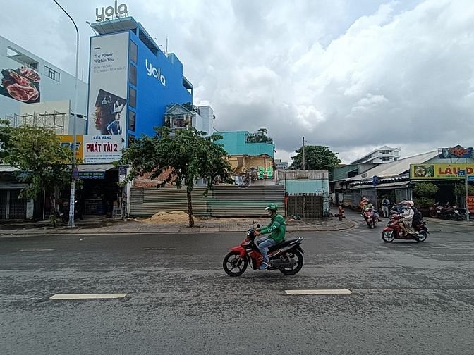 Hình ảnh Cho Thuê Đất Góc 2 Mặt Tiền Trần Não Quận 2, DT 20x25m Giá Rẻ
