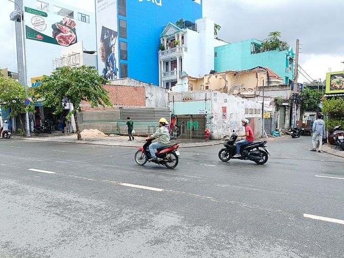 Hình ảnh Cho Thuê Đất Góc 2 Mặt Tiền Trần Não Quận 2, DT 20x25m Giá Rẻ
