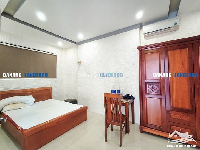 Hình ảnh Nhà đẹp 4 phòng ngủ gần Vincom - B211