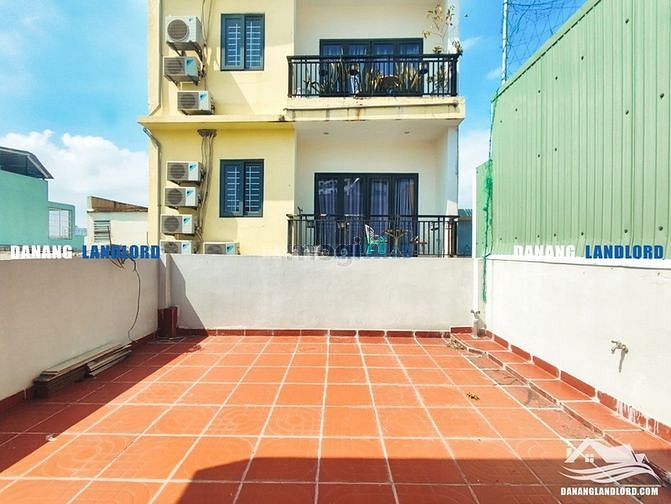 Hình ảnh Nhà đẹp 4 phòng ngủ gần Vincom - B211