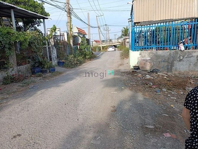Hình ảnh Chính chủ bán gấp đất đường Liên Phường, Phú Hữu, Quận 9 có SHR