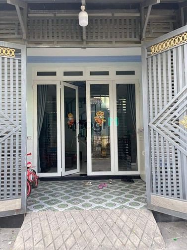 Hình ảnh Cho Thuê Nhà Mới nguyên Căn 1 lầu 1 trệt