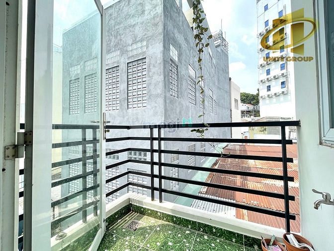 Hình ảnh Ban công_Cao Thắng,q10_CT Dân Chủ,ĐH Kinh tế,Vạn Hạnh Mall,Huflit