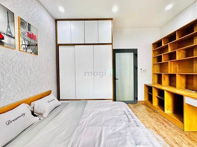 Hình ảnh Căn nhà phố 2 tầng ngay sát Sân bay Tân Sơn Nhất.