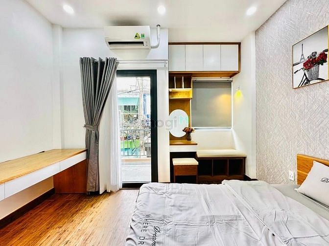 Hình ảnh Căn nhà phố 2 tầng ngay sát Sân bay Tân Sơn Nhất.