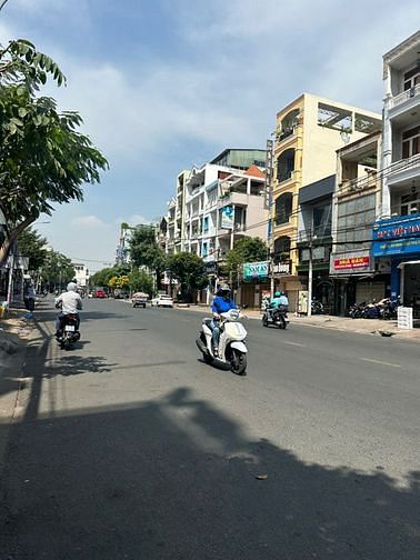 Hình ảnh Cho thuê nhà mt 241D Chu Văn An p12 Bình Thạnh