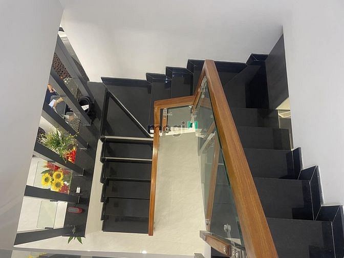 Hình ảnh Bán gấp nhà quận 5 giá rẻ bèo đẹp