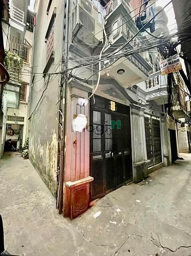 Hình ảnh Bán nhà Trường Chinh, 36m2, 5 tầng, 9 phòng, lô góc, 4.5 tỷ