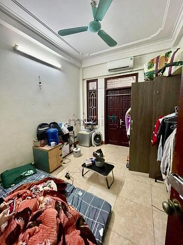 Hình ảnh Bán nhà Trường Chinh, 36m2, 5 tầng, 9 phòng, lô góc, 4.5 tỷ