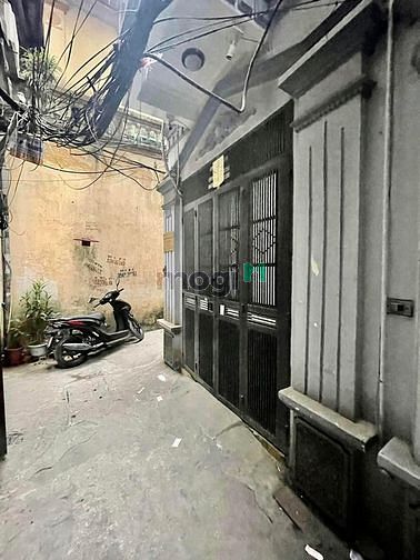 Hình ảnh Bán nhà Trường Chinh, 36m2, 5 tầng, 9 phòng, lô góc, 4.5 tỷ