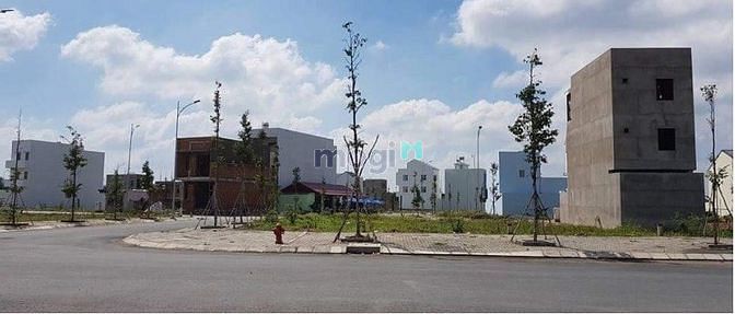 Hình ảnh chính chủ cần bán gấp lô đất nằm gần vincom quận 9