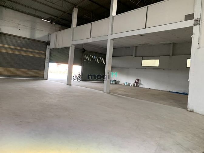 Hình ảnh Cho thuê kho 450m2 vị trí đẹp mặt tiền đường QL1A, Quận Bình Tân