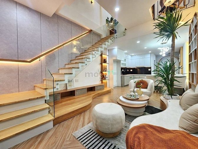 Hình ảnh Nhà Phạm Văn Hai gần Lê Văn Sỹ - (6.25x 12.2m) – 9.4 tỷ