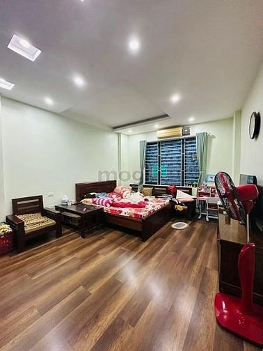 Hình ảnh Bán nhà đẹp Pháo Đài Láng, 35m2, 5 tầng, 4.4 tỷ