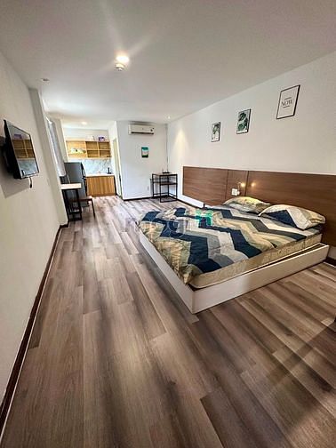 Hình ảnh PN siêu rộng ngay ngã sáu Phù Đổng - Nguyễn Trãi