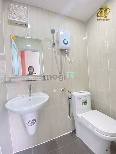 Hình ảnh CHDV Full NT - ban công - Cầu Kênh Tẻ quận 4