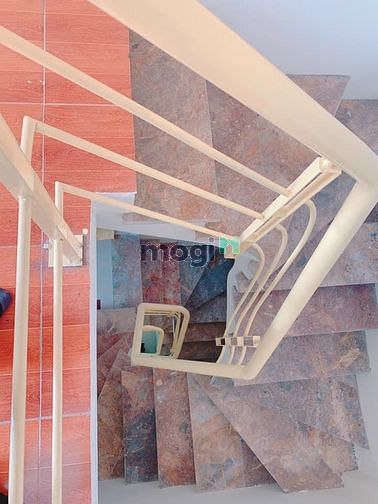 Hình ảnh Bán nhà Đê La THành, 34m2, 4 tầng, 3.1 tỷ