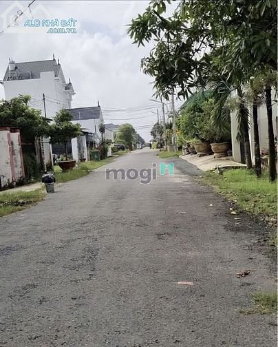 Hình ảnh Dì Bảy Cần Bán Gấp Lô Đất 250m2