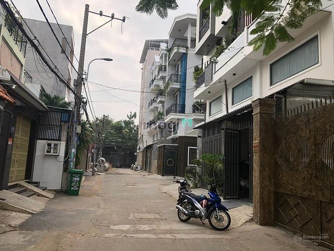 Hình ảnh Nhà Dương Quảng Hàm(4*16m) 3L ST 4PN, 5WC hẻm 12m