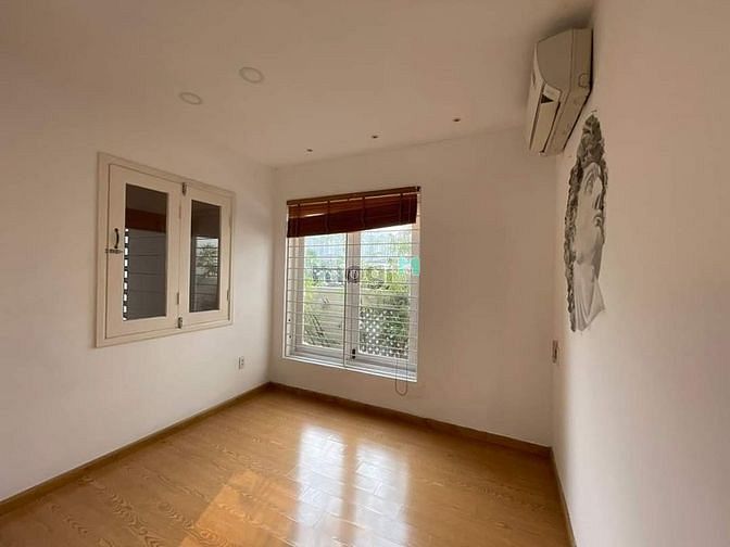 Hình ảnh Bán biệt thự Him Lam, 220m2, 2 tầng, 5 phòng ngủ, 26 tỷ