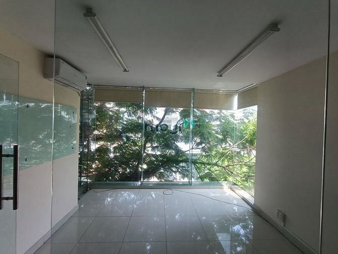 Hình ảnh Cho thuê toà nhà văn phòng 21bis Trần Văn Dư p13 Tân Bình