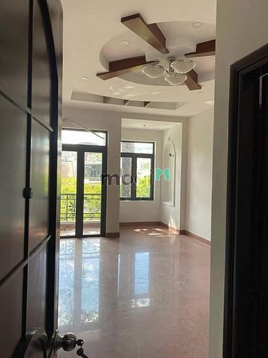 Hình ảnh Bán nhà hẻm xe hơi siêu xịn ở quận 9