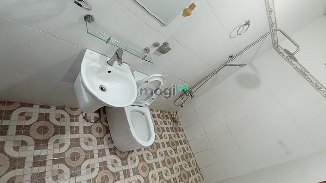 Hình ảnh Cho thuê phòng trọ có ban công ngay ĐH Hufi - TP