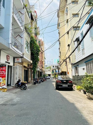 Hình ảnh Khu VIP Phan Xích Long - 4 Tầng - HXH 7 chỗ