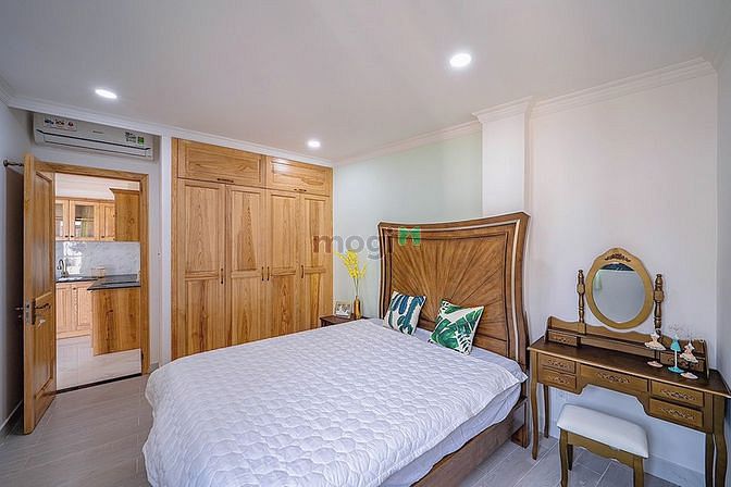 Hình ảnh 1PN bancol DTSD 40m2 full nội thất cao cấp Đề Thám Q1