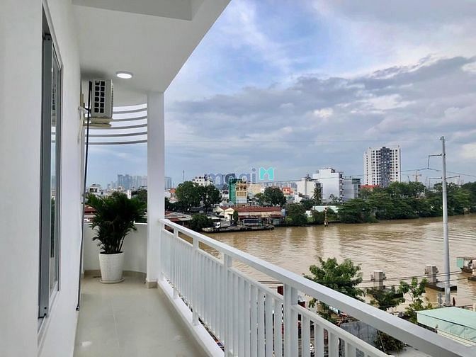 Hình ảnh Mb6623 nạp rút nhanh chóng 2pn bancong lớn ngay trung tâm Lotte Mart Quận 7