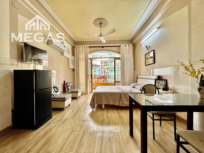 Hình ảnh Mb6623 nạp rút nhanh chóng Studio Bancolny_Full Nội Thất_ngay Mega Market Bình Phú