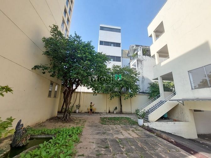 Hình ảnh 1562m2, 2 Toà 2 Hầm, 4 lầu Thang Máy, 2 MT Trước Sau Phạm Văn Chiêu