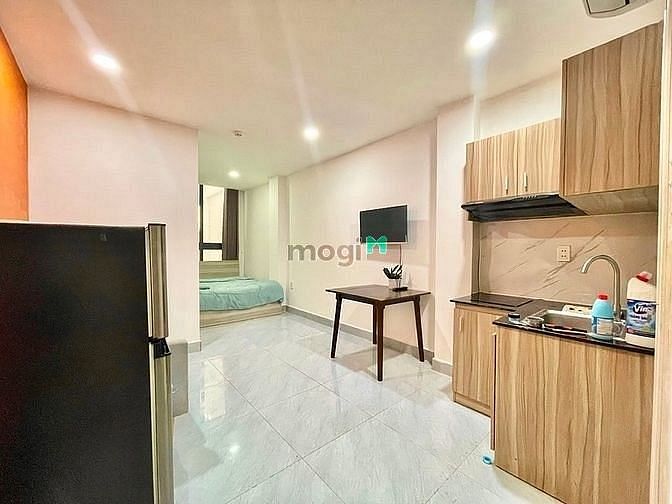 Hình ảnh Căn Hộ Studio Ban Công 35m2 FullNT Nhà Mặt Tiền Có Thang Máy
