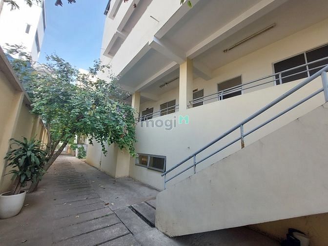 Hình ảnh 1562m2, 2 Toà 2 Hầm, 4 lầu Thang Máy, 2 MT Trước Sau Phạm Văn Chiêu