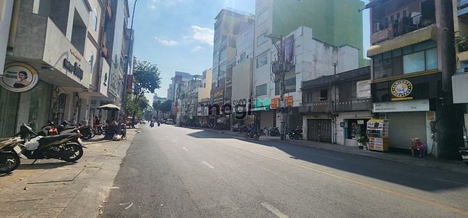 Hình ảnh cho thuê nhà Võ Văn Tần đoạn vip 2 chiều Q3