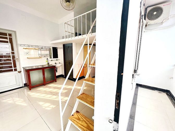 Hình ảnh Phòng duplex ban công 30m2, đầy đủ nội thất, gần Hufi, view đẹp