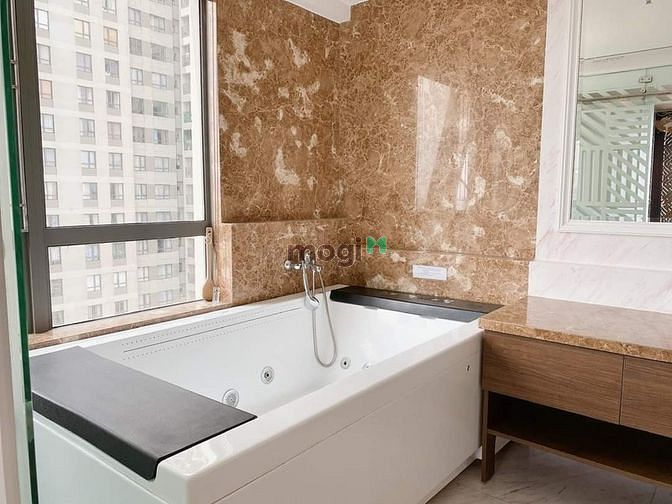 Hình ảnh Mình cần bán căn Masteri Thảo Điền 90,5m², NT đẹp, SHR, view sông