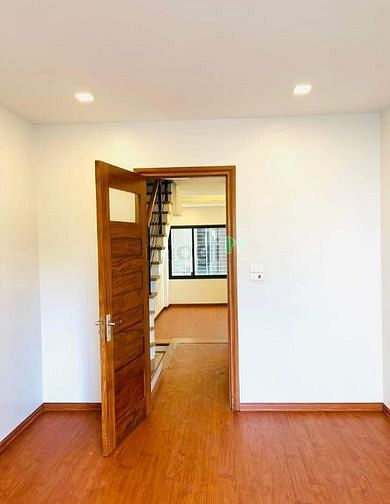 Hình ảnh Hoàng Hoa Thám 49M nhỉnh 4 tỷ Quận Ba Đình Sầm uất