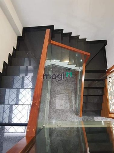 Hình ảnh Cho thuê nhà mặt tiền Hoàng Sa, p Đakao, Q1