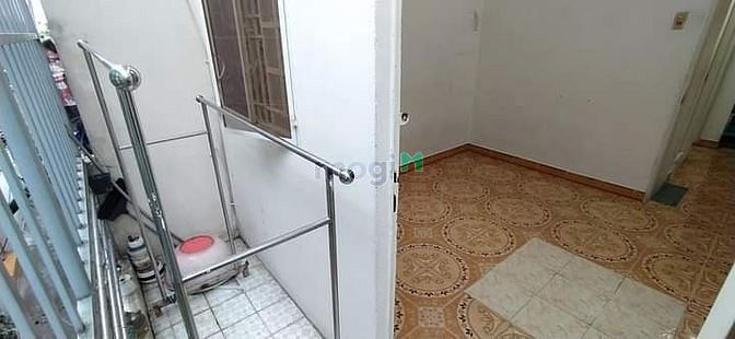 Hình ảnh 3 tỷ 3 - Nhà PHAN VĂN TRỊ - Bình Thạnh - 3 tầng , 3pn - 3 gác đến cửa
