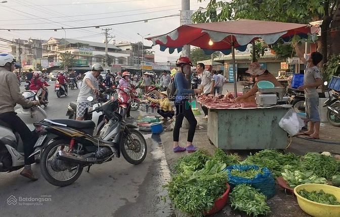 Hình ảnh bán nhanh lô đất ngay chợ, sổ hồng riêng, mỹ phước 3