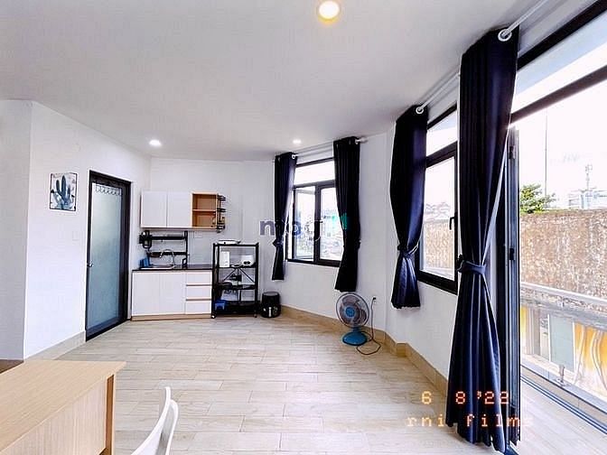 Hình ảnh Căn Hộ Ban Công 40m2 FullNT Thoáng Mát Gần Cầu Bông